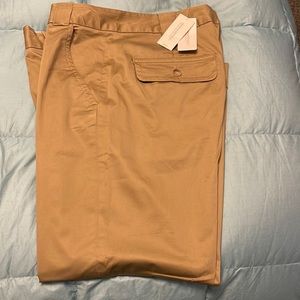 Banana Republic beige capris size 12  new with tags.